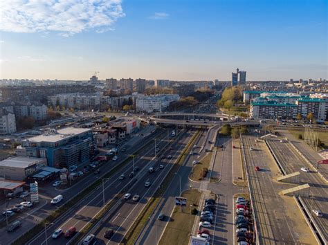 Novi Beograd, Serbia to PHT .